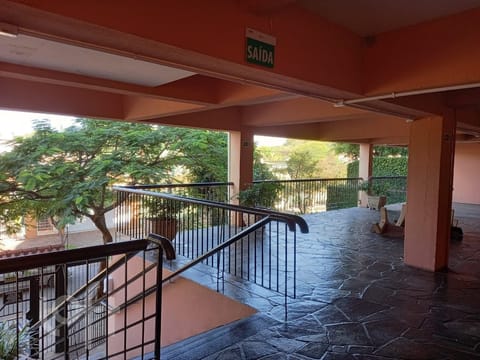 Image 3 - 250023